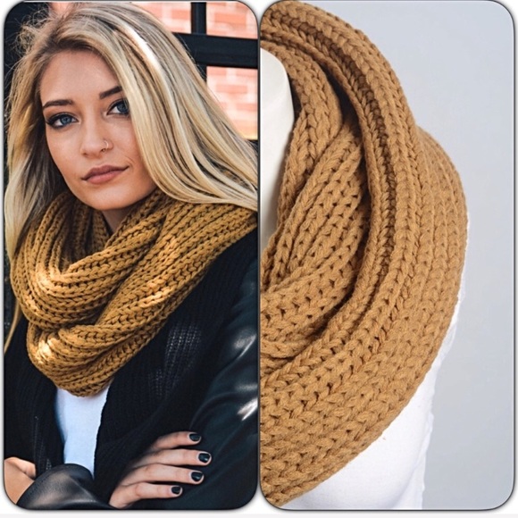 Stunning Warm Chunky Infinity Scarf NEW - Picture 2 of 4